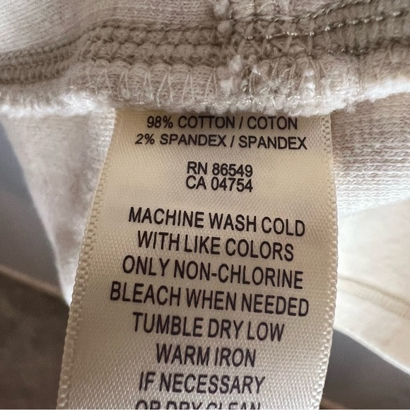 Tommy Bahama 1/4 Zip Pullover Sweatshirt Sz M Beige  Casual Outdoor Loungewear - Picture 7 of 11